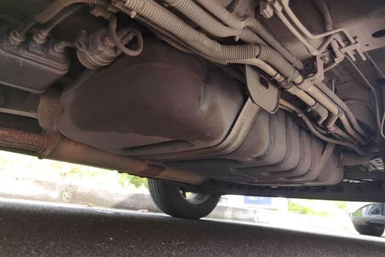 Used Buick GL8 2011 2.4L CT Comfort Edition Chassis Rear Left