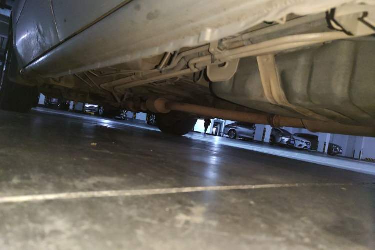 Used Buick GL8 2011 2.4L CT Comfort Edition Chassis Rear Left