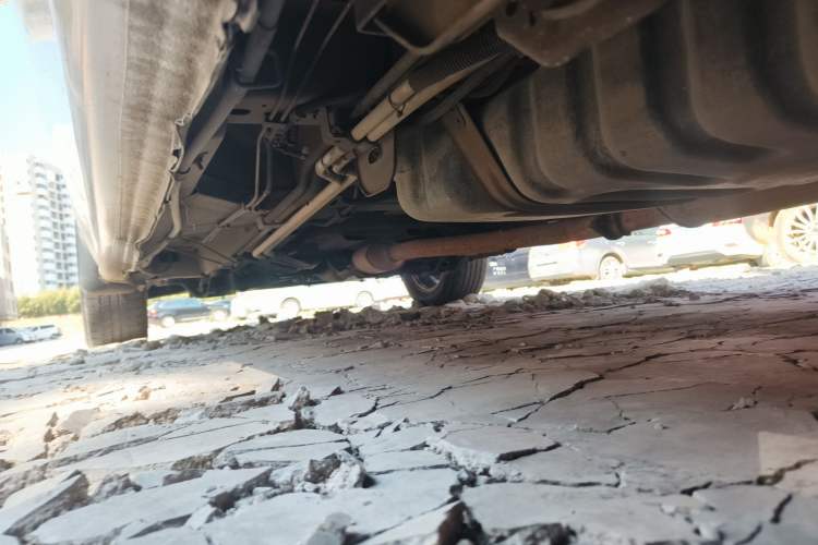 Used Buick GL8 2011 2.4L CT Comfort Edition Chassis Rear Left