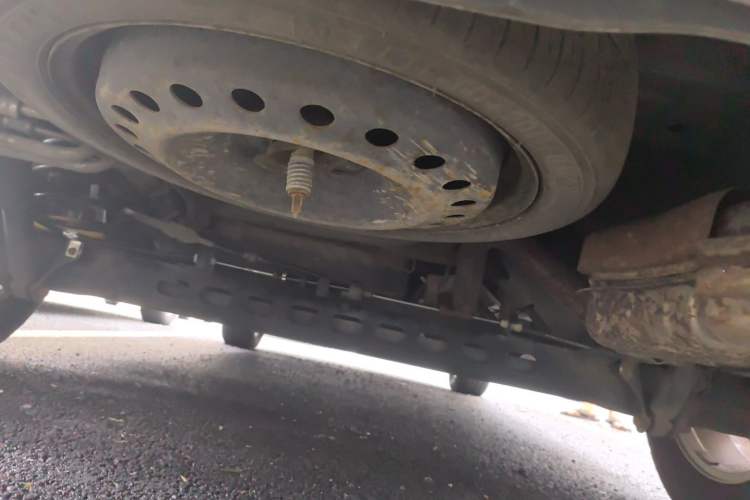 Used Buick GL8 2011 2.4L LT Luxury Business Executive Edition Chassis Rear