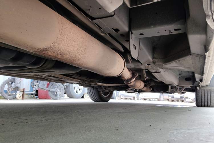 Used Buick GL8 2011 2.4L CT Comfort Edition Chassis Rear Right