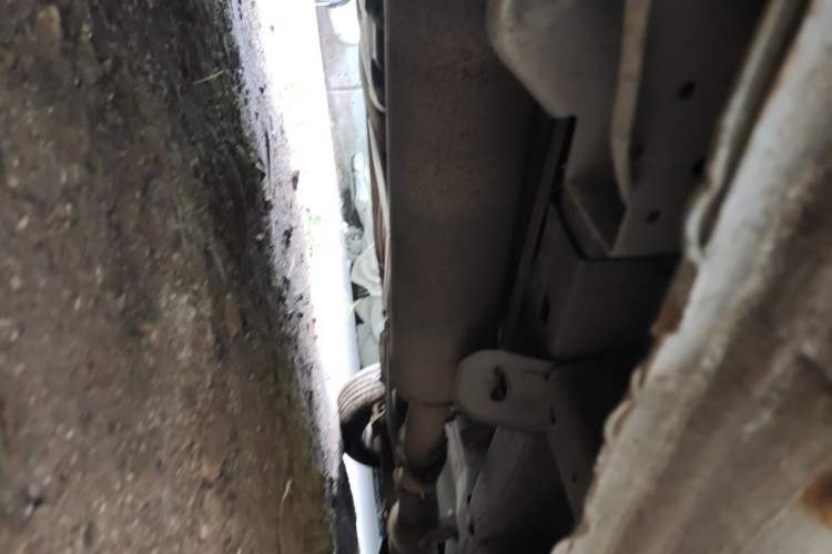 Used Buick GL8 2011 2.4L CT Comfort Edition Chassis Rear Right