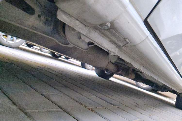 Used Buick GL8 2011 2.4L LT Executive Edition Chassis Rear Right