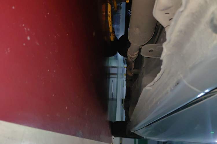 Used Buick GL8 2011 2.4L LT Executive Edition Chassis Rear Right