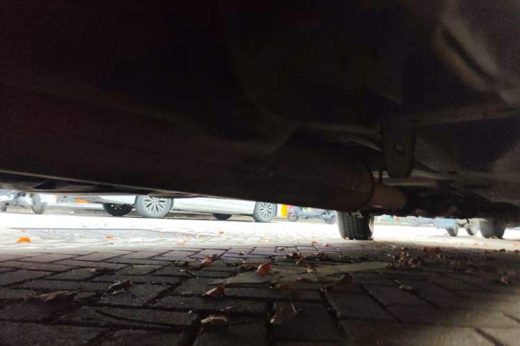 Used Buick GL8 2011 2.4L CT Comfort Edition Chassis Rear Right