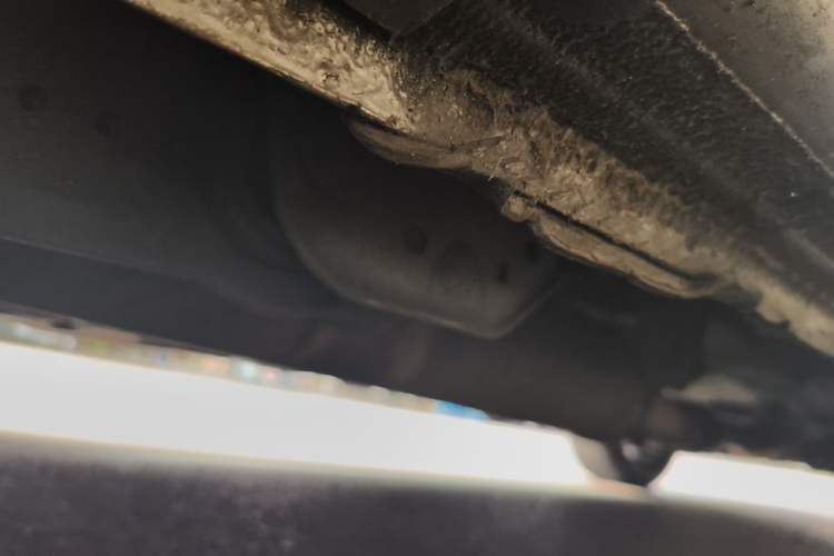 Used Buick GL8 2011 2.4L CT Comfort Edition Chassis Rear Right
