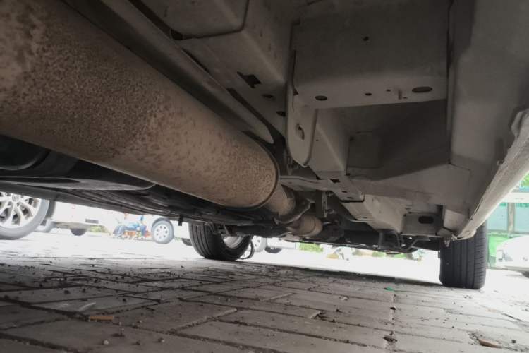 Used Buick GL8 2011 2.4L CT Comfort Edition Chassis Rear Right