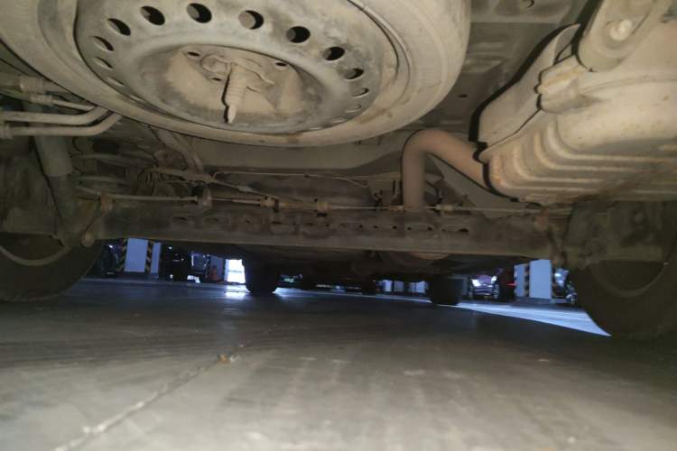 Used Buick GL8 2011 2.4L CT Comfort Edition Chassis Rear