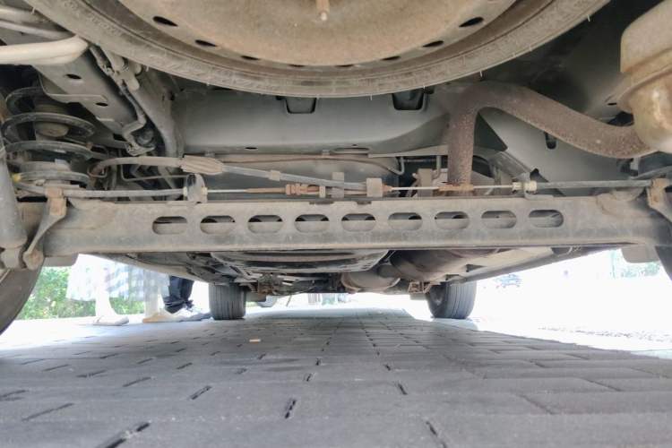 Used Buick GL8 2011 2.4L CT Luxury Business Comfort Edition Chassis Rear