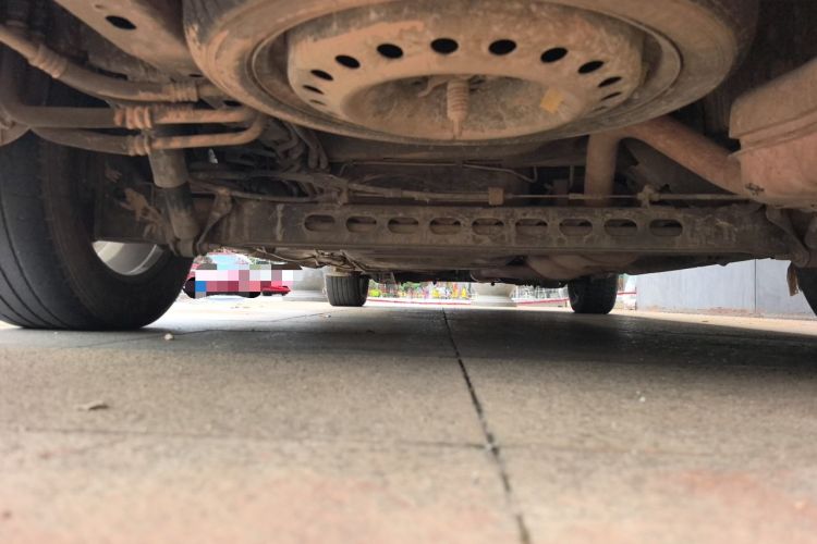 Used Buick GL8 2011 2.4L CT Comfort Edition Chassis Rear