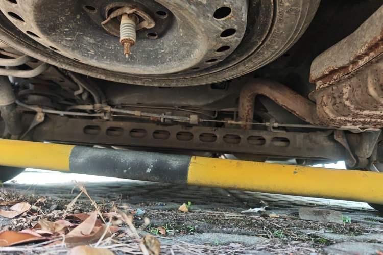 Used Buick GL8 2011 2.4L CT Comfort Edition Chassis Rear