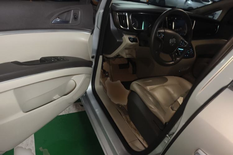 Used Buick GL8 2011 2.4L LT Luxury Business Executive Edition Driver Seat