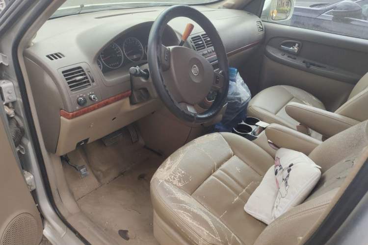 Used Buick GL8 2011 2.4L CT Comfort Edition Driver Seat