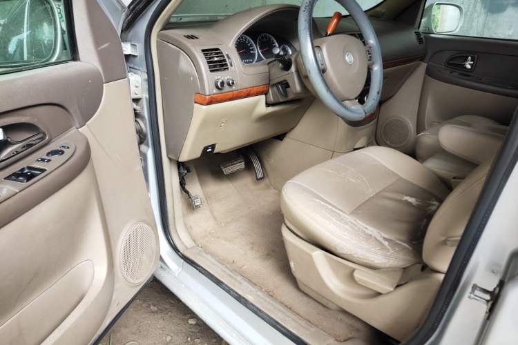 Used Buick GL8 2011 2.4L CT Comfort Edition Driver Seat