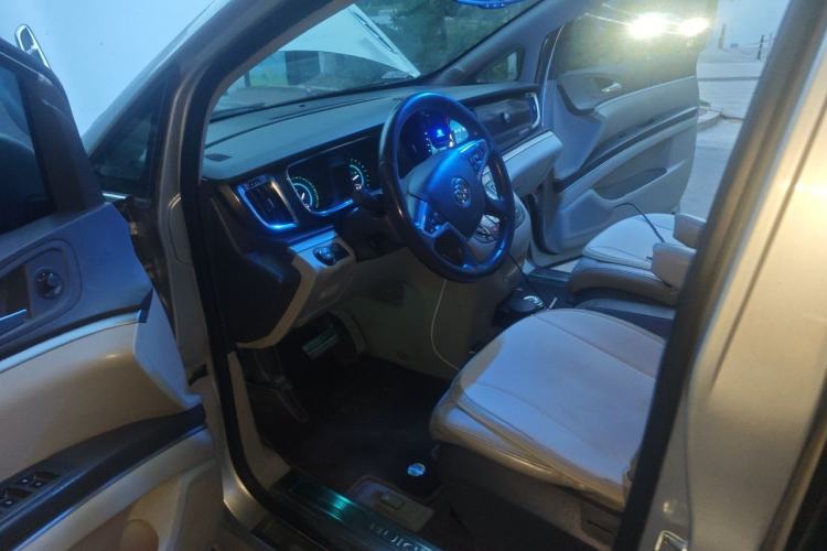 Used Buick GL8 2011 2.4L LT Luxury Business Executive Edition Driver Seat