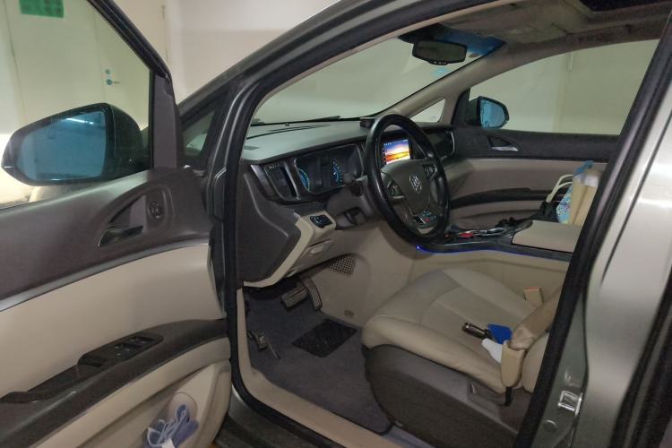 Used Buick GL8 2011 3.0L GT Luxury Business Haoya Edition Driver Seat