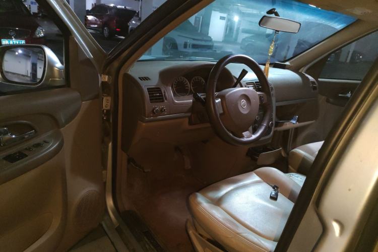 Used Buick GL8 2011 2.4L CT Comfort Edition Driver Seat