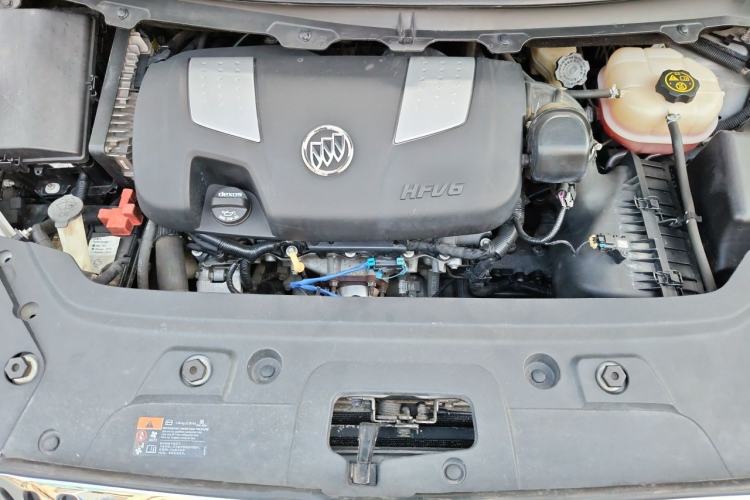 Used Buick GL8 2011 3.0L XT Luxury Business Flagship Edition Engine Bay