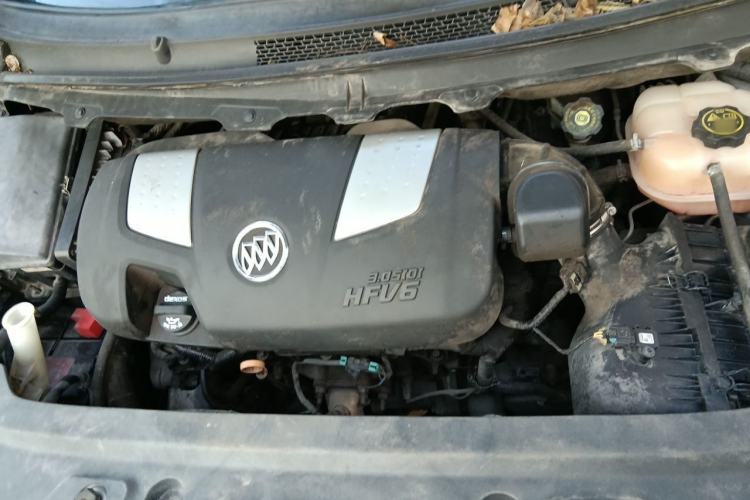 Used Buick GL8 2011 3.0L XT Luxury Business Flagship Edition Engine Bay