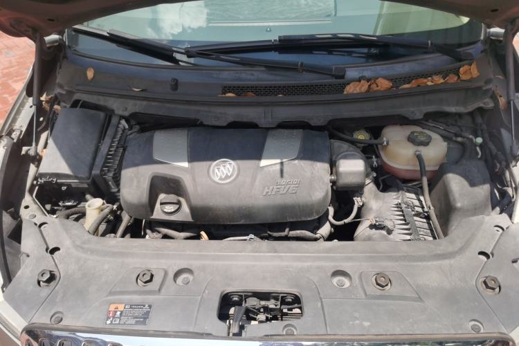 Used Buick GL8 2011 3.0L XT Luxury Business Flagship Edition Engine Bay