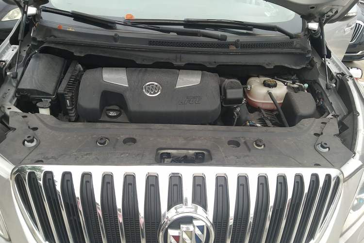 Used Buick GL8 2011 3.0L XT Luxury Business Flagship Edition Engine Bay