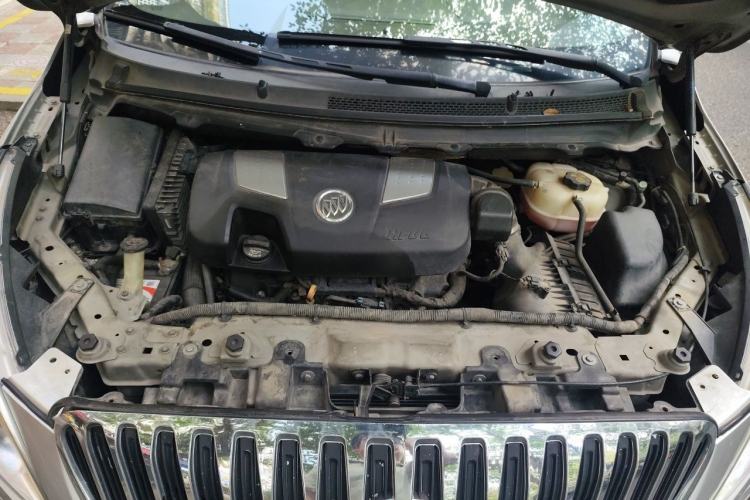 Used Buick GL8 2011 3.0L GT Luxury Business Haoya Edition Engine Bay
