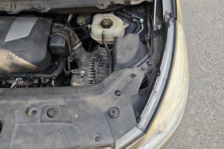 Used Buick GL8 2011 3.0L XT Luxury Business Flagship Edition Engine Bay Left