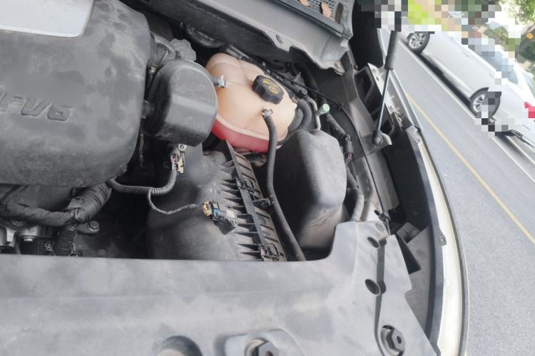 Used Buick GL8 2011 3.0L XT Luxury Business Flagship Edition Engine Bay Left