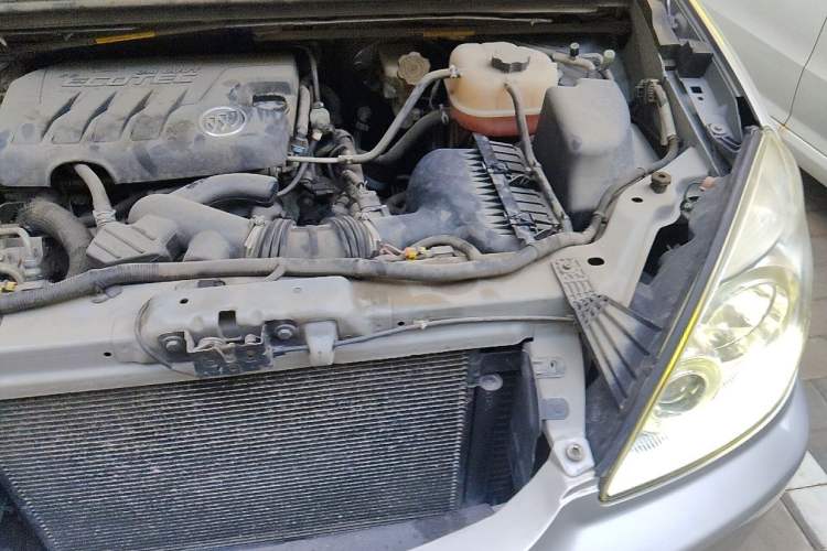 Used Buick GL8 2011 2.4L LT Executive Edition Engine Bay Left