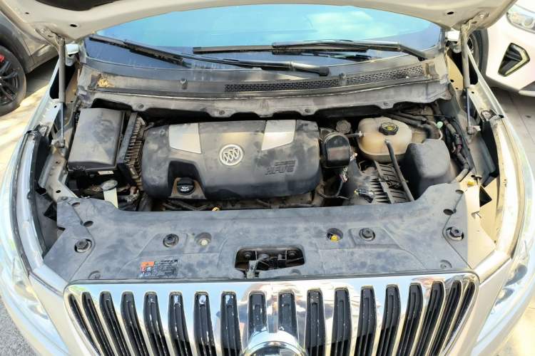 Used Buick GL8 2011 3.0L XT Luxury Business Flagship Edition Engine Bay