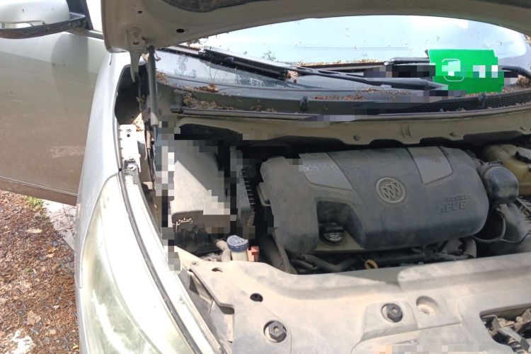 Used Buick GL8 2011 3.0L GT Luxury Business Haoya Edition Engine Bay Right