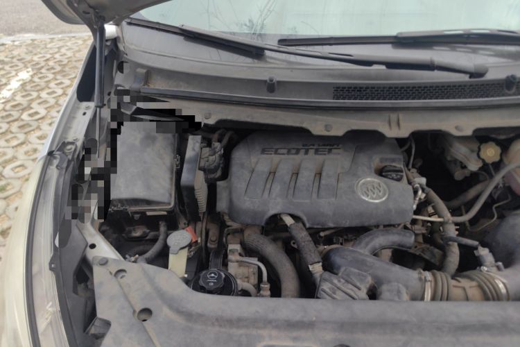 Used Buick GL8 2011 2.4L CT Luxury Business Comfort Edition Engine Bay Right