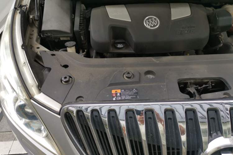 Used Buick GL8 2011 3.0L GT Luxury Business Haoya Edition Engine Bay Right