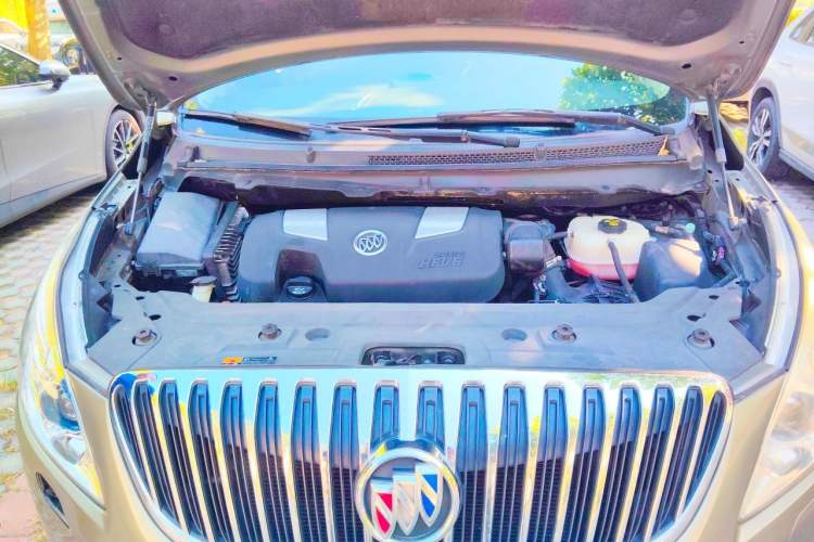 Used Buick GL8 2011 3.0L XT Luxury Business Flagship Edition Engine Bay