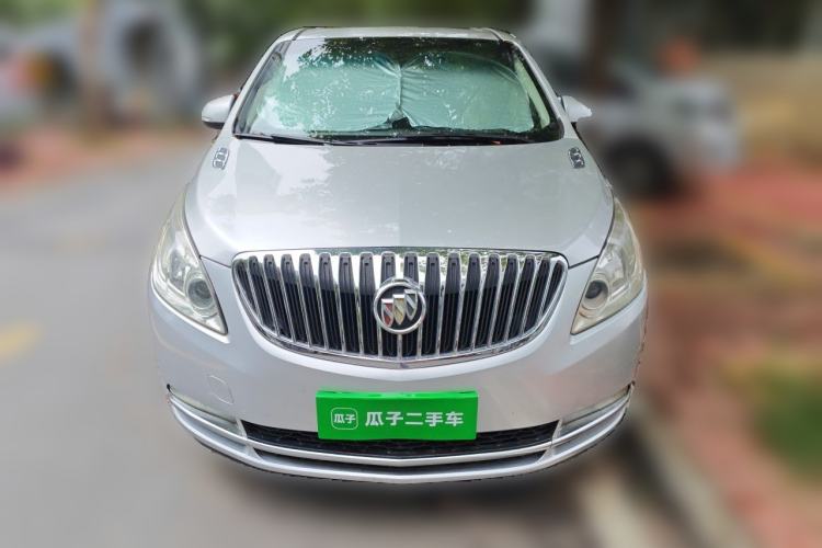 Used Buick GL8 2011 2.4L CT Luxury Business Comfort Edition Front