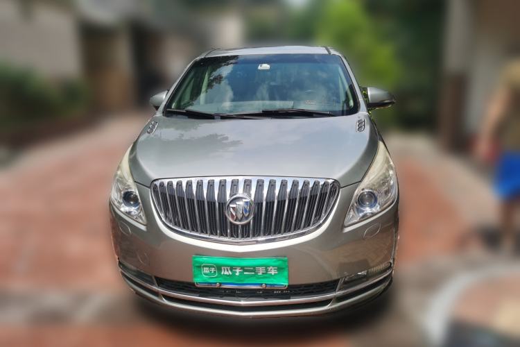 Used Buick GL8 2011 3.0L XT Luxury Business Flagship Edition Front