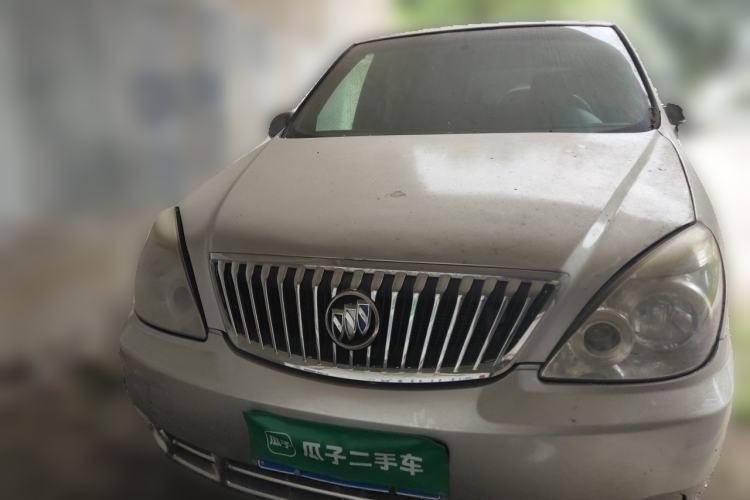 Used Buick GL8 2011 2.4L CT Comfort Edition Front