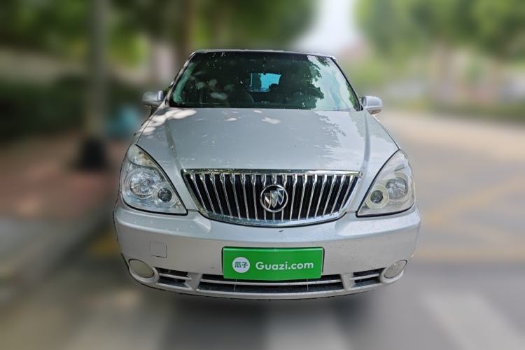 Used Buick GL8 2011 2.4L CT Comfort Edition Front