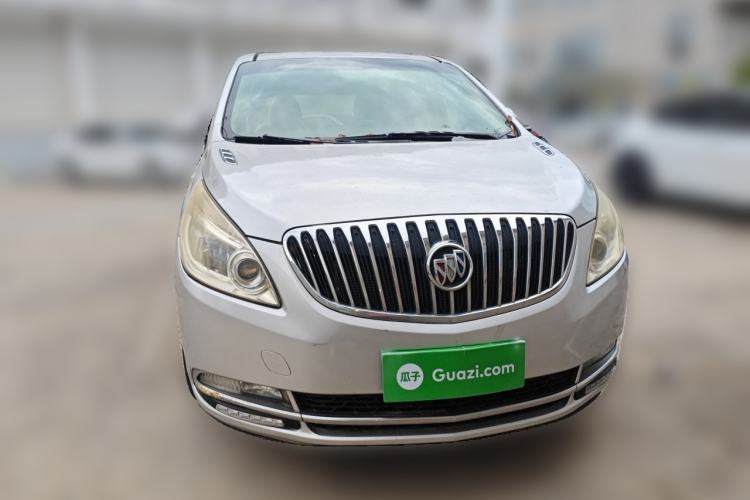 Used Buick GL8 2011 2.4L CT Luxury Business Comfort Edition Front