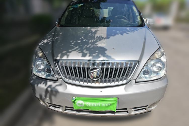 Used Buick GL8 2011 2.4L LT Executive Edition Front