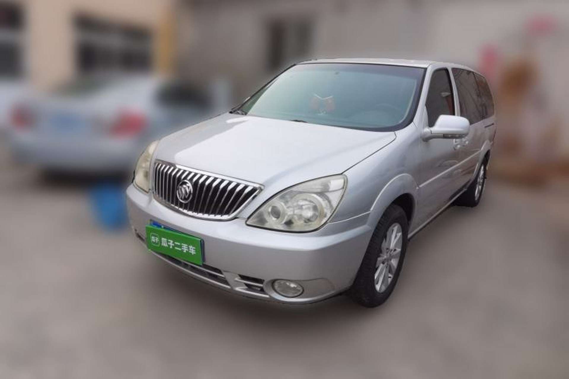 Used Buick GL8 2011 2.4L CT Comfort Edition Front Left 45 Deg