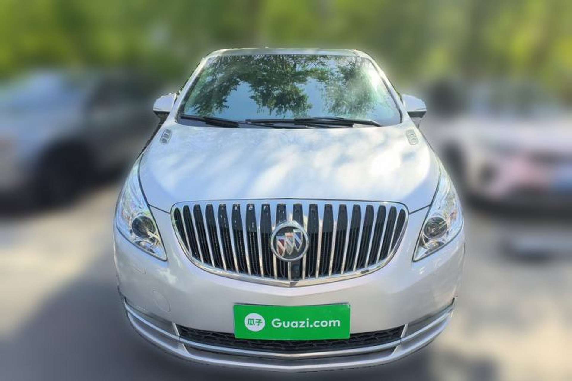 Used Buick GL8 2011 3.0L XT Luxury Business Flagship Edition Front