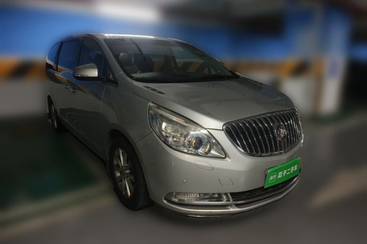 Used Buick GL8 2011 2.4L LT Luxury Business Executive Edition Front Right 45 Deg