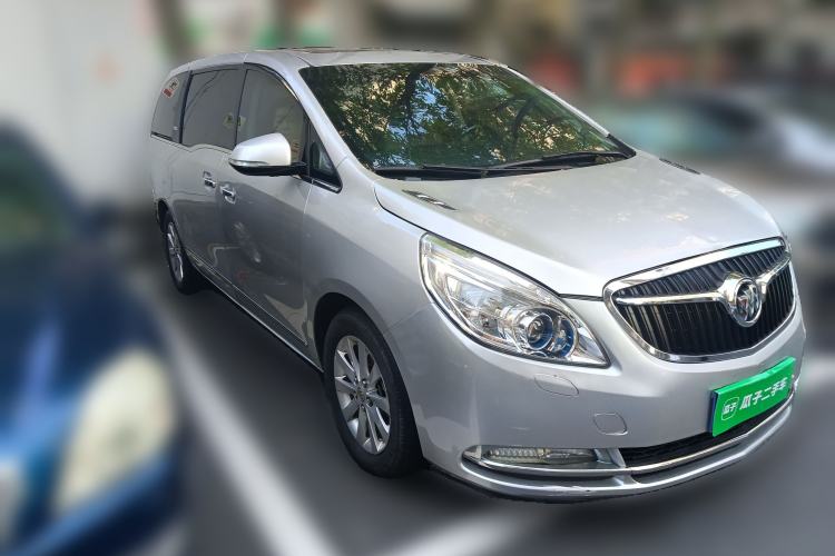 Used Buick GL8 2011 2.4L LT Luxury Business Executive Edition Front Right 45 Deg