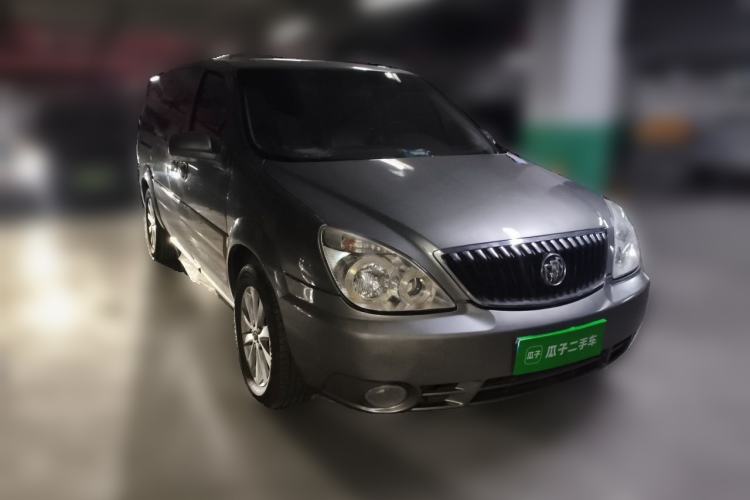 Used Buick GL8 2011 2.4L LT Executive Edition Front Right 45 Deg