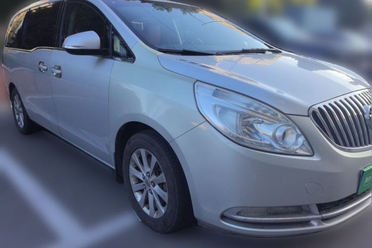 Used Buick GL8 2011 2.4L CT Comfort Edition Front Right 45 Deg