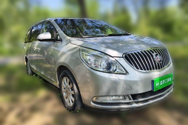 Used Buick GL8 2011 3.0L XT Luxury Business Flagship Edition Front Right 45 Deg