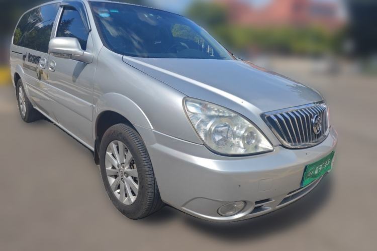 Used Buick GL8 2011 2.4L CT Comfort Edition Front Right 45 Deg