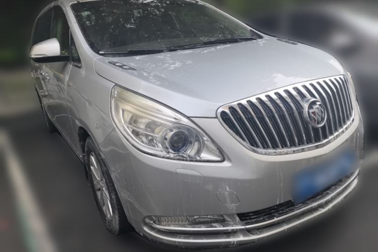 Used Buick GL8 2011 2.4L LT Luxury Business Executive Edition Front Right 45 Deg