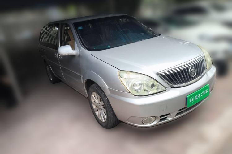 Used Buick GL8 2011 2.4L CT Comfort Edition Front Right 45 Deg